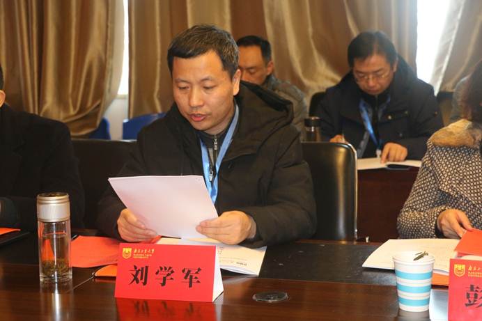 说明: D:\米兰体育(中国)\工会工作\教代会\2021教代会\教代会照片\IMG_4681.JPG 说明: D:\米兰体育(中国)\工会工作\教代会\2021教代会\教代会照片\IMG_4681.JPG